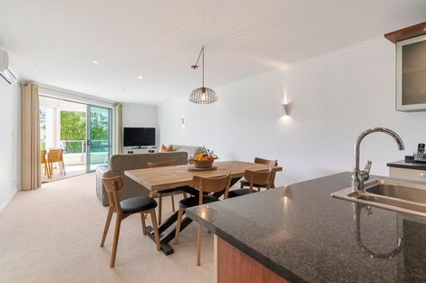 Photo of property in 206/136 Marine Parade, Mount Maunganui, 3116