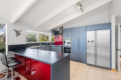 Photo of property in 72a Chatsworth Road, Silverstream, Upper Hutt, 5019