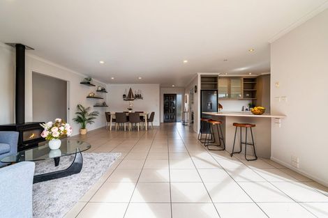 Photo of property in 20 Barbados Way, One Tree Point, 0118