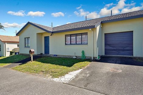 Photo of property in 29 Neta Grove, Henderson, Auckland, 0612