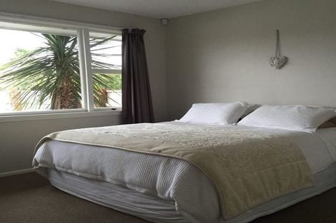 Photo of property in 176 Centaurus Road, Saint Martins, Christchurch, 8022