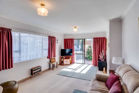 Photo of property in 2/3 Elbourne Street, Taradale, Napier, 4112