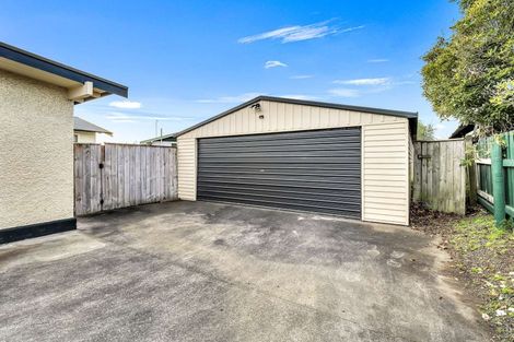 Photo of property in 28 Carlton Avenue, Gonville, Whanganui, 4501