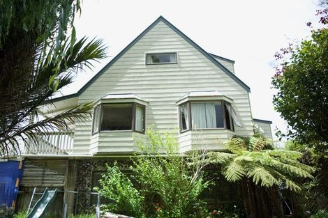 Photo of property in 9b Trotting Course Drive, Kumeu, 0891