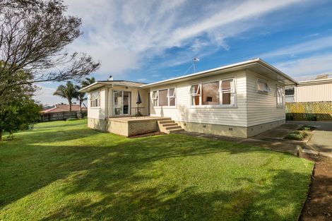 Photo of property in 7 Tapu Road, Huapai, Kumeu, 0810