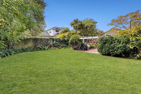 Photo of property in 2/49 Ashgrove Terrace, Somerfield, Christchurch, 8024