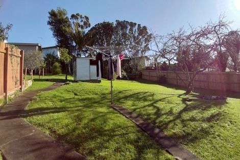Photo of property in 33 Lingfield Street, Glenfield, Auckland, 0629