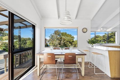 Photo of property in 34 Grand View Road, Leigh, 0985