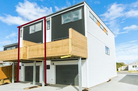 Photo of property in 3 Mokopiko Court, Beach Haven, Auckland, 0626