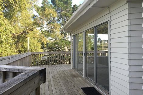 Photo of property in 21 Cheval Drive, Totara Vale, Auckland, 0629