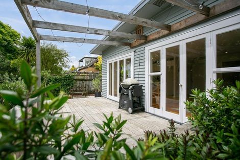 Photo of property in 77c Grey Street, Cambridge, 3434