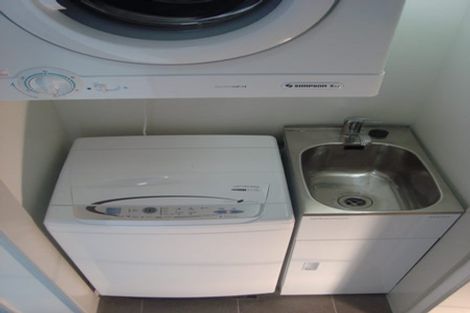 Photo of property in 10 Douglas Street, Mount Cook, Wellington, 6021