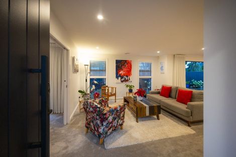 Photo of property in 9 Samuel Place, Terrace End, Palmerston North, 4410