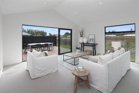 Photo of property in 28 Oakmill Drive, Casebrook, Christchurch, 8051