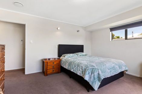 Photo of property in 2/4 Gibraltar Street, Howick, Auckland, 2014