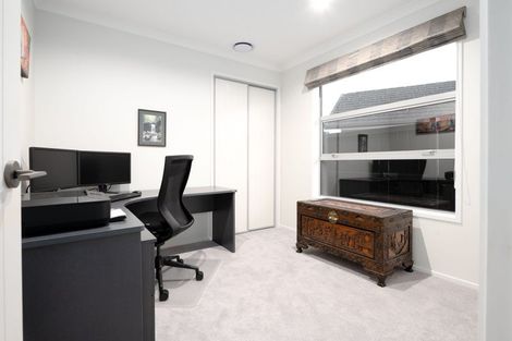 Photo of property in 140 Saint James Drive, Huntington, Hamilton, 3210