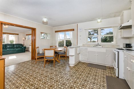 Photo of property in 7 Tapu Road, Huapai, Kumeu, 0810