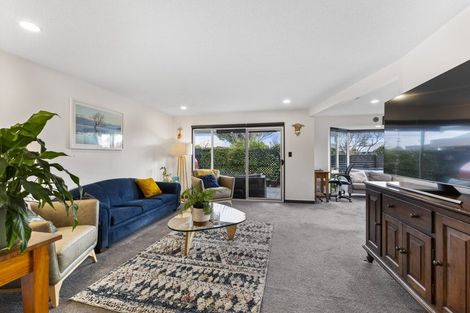 Photo of property in 23 Althorp Place, Avonhead, Christchurch, 8042