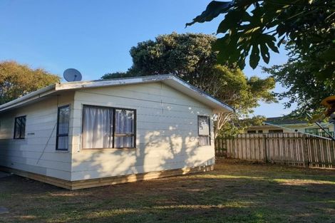 Photo of property in 22 Linwood Drive, Paraparaumu, 5032