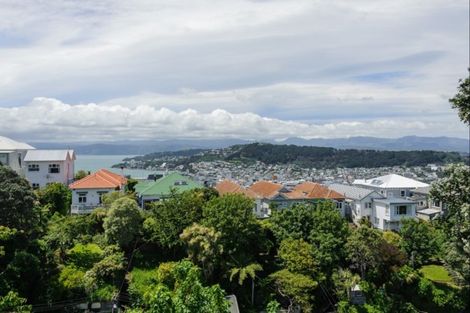 Photo of property in 57f3 Central Terrace, Kelburn, Wellington, 6012