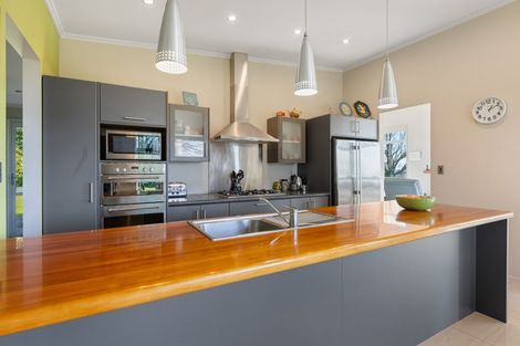 Photo of property in 172 Kaipikari Road Upper, Urenui, 4375