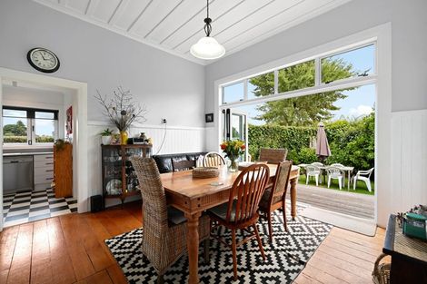 Photo of property in 16 Flynn Road, Hillcrest, Hamilton, 3216
