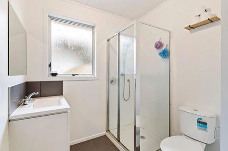 Photo of property in 14 Waari Avenue, Sunnyvale, Auckland, 0612
