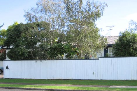 Photo of property in 58 Stanniland Street, Sunnyhills, Auckland, 2010