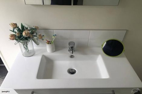 Photo of property in 124 Wairakei Road, Bryndwr, Christchurch, 8053