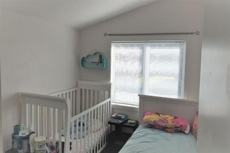 Photo of property in 61u8 Black Rock Road, Newlands, Wellington, 6037