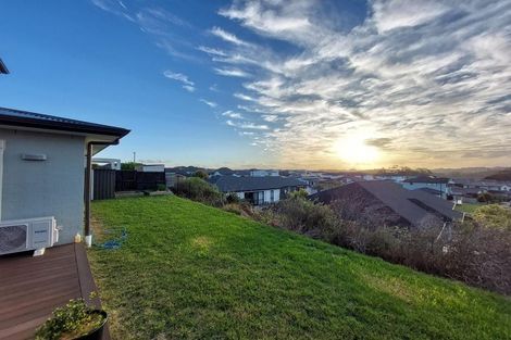 Photo of property in 74 Madison Terrace, Silverdale, 0932