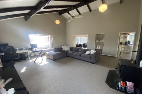 Photo of property in 11 Jeffares Place, Taradale, Napier, 4112