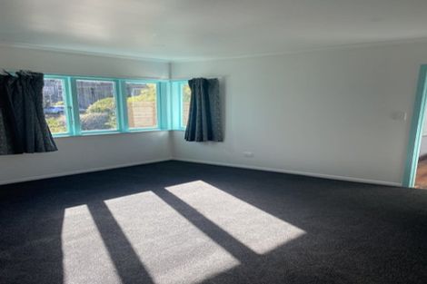Photo of property in 31 View Road, Titahi Bay, Porirua, 5022