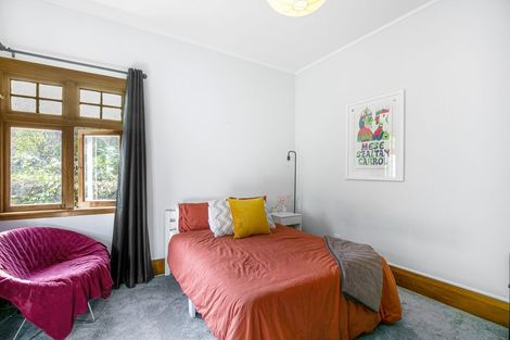 Photo of property in 6 Governor Road, Northland, Wellington, 6012