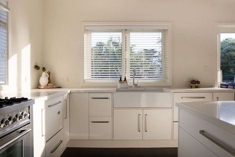 Photo of property in 184 Oceanbeach Road, Mount Maunganui, 3116