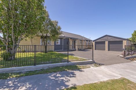 Photo of property in 32 Kirsten Place, Parklands, Christchurch, 8083