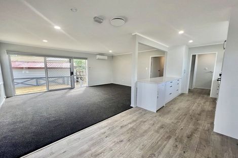 Photo of property in 5 Bluewater Place, Wattle Downs, Auckland, 2103