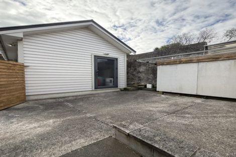 Photo of property in 16 Te Wharepouri Street, Berhampore, Wellington, 6023