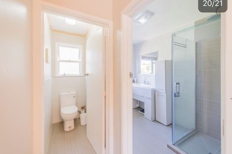 Photo of property in 4 Seaton Road, Murrays Bay, Auckland, 0630