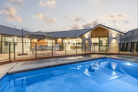 Photo of property in 17 Riverpoint Glade, Flagstaff, Hamilton, 3210