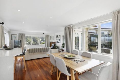 Photo of property in 9 Imran Terrace, Khandallah, Wellington, 6035