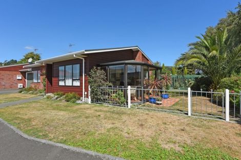 Photo of property in 30f4- King Street, Ebdentown, Upper Hutt, 5018