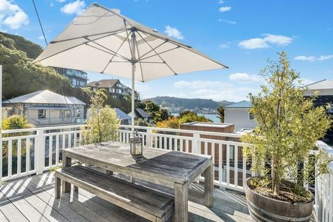 Photo of property in 4 Telford Terrace, Oriental Bay, Wellington, 6011