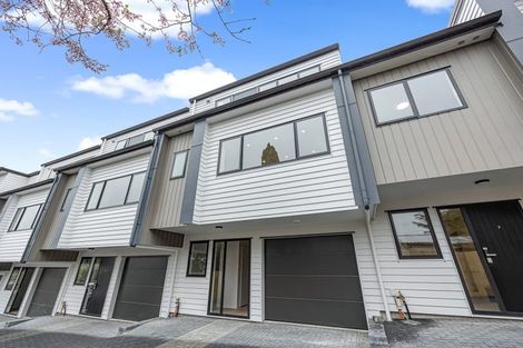 Photo of property in 4/163 Edmonton Road, Te Atatu South, Auckland, 0610