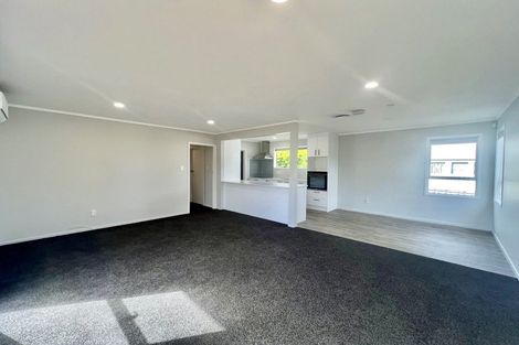 Photo of property in 5 Bluewater Place, Wattle Downs, Auckland, 2103