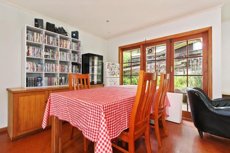 Photo of property in 22 Daffodil Street, Titirangi, Auckland, 0604