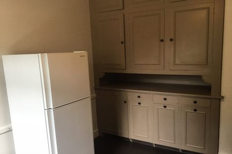 Photo of property in 118 Holly Road, St Albans, Christchurch, 8014