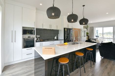 Photo of property in 9 Kaipuke Crescent, Gulf Harbour, Whangaparaoa, 0930