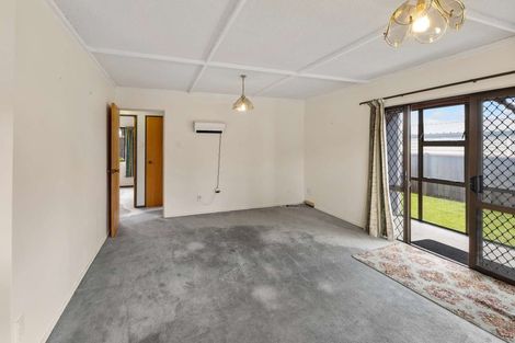Photo of property in 3 Tukapa Street, Westown, New Plymouth, 4310