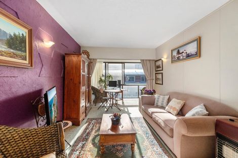 Photo of property in 40 Maunganui Road, Mount Maunganui, 3116